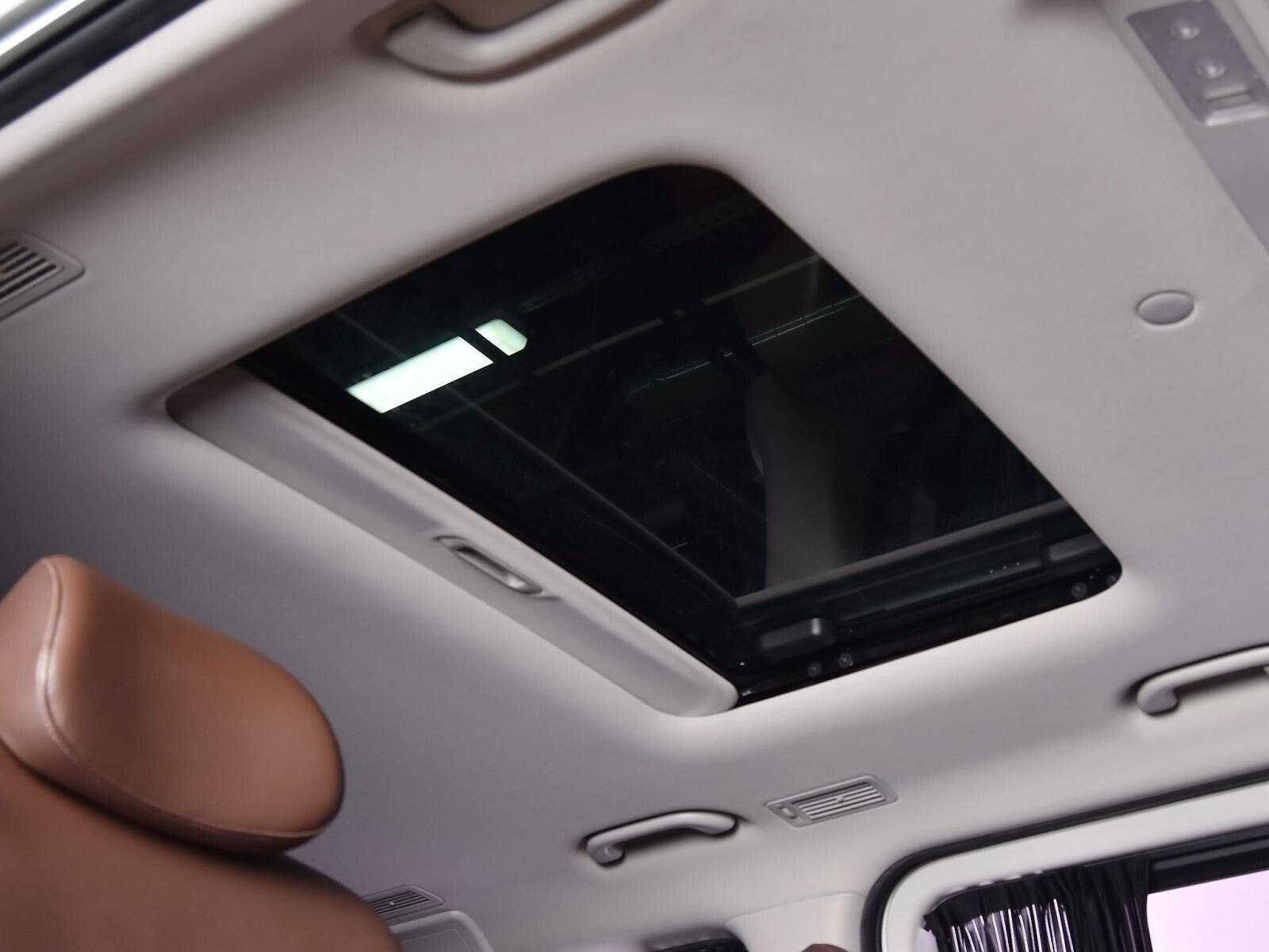 Hyundai Grand Starex 2018