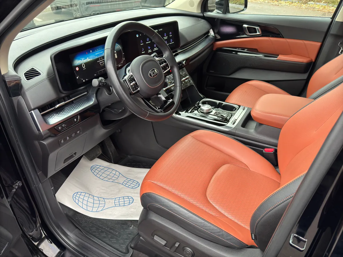 Kia Carnival 2021 Premium+
