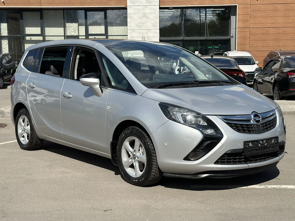 Opel Zafira 2014