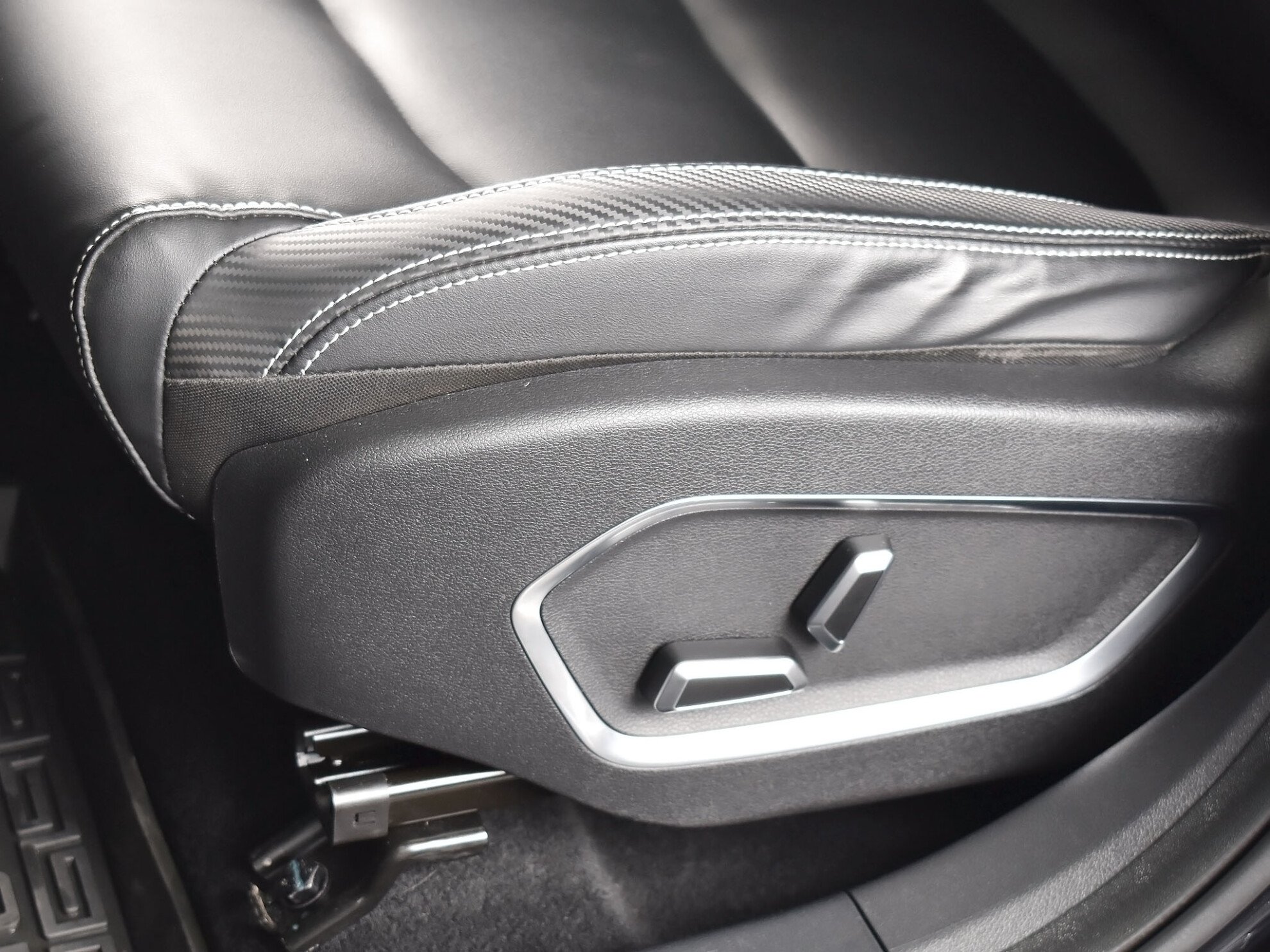 Geely Atlas Pro 2022 Luxury