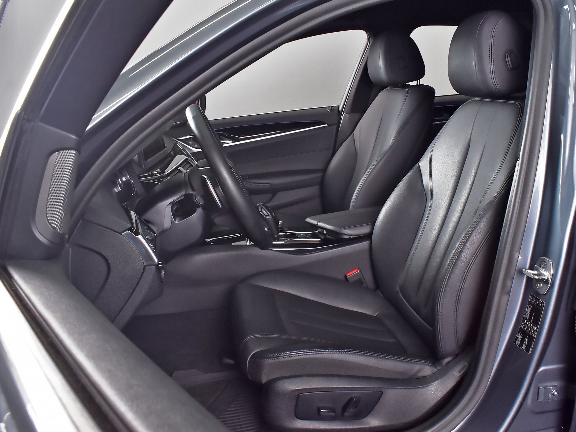 BMW 5 серии 2019 520i