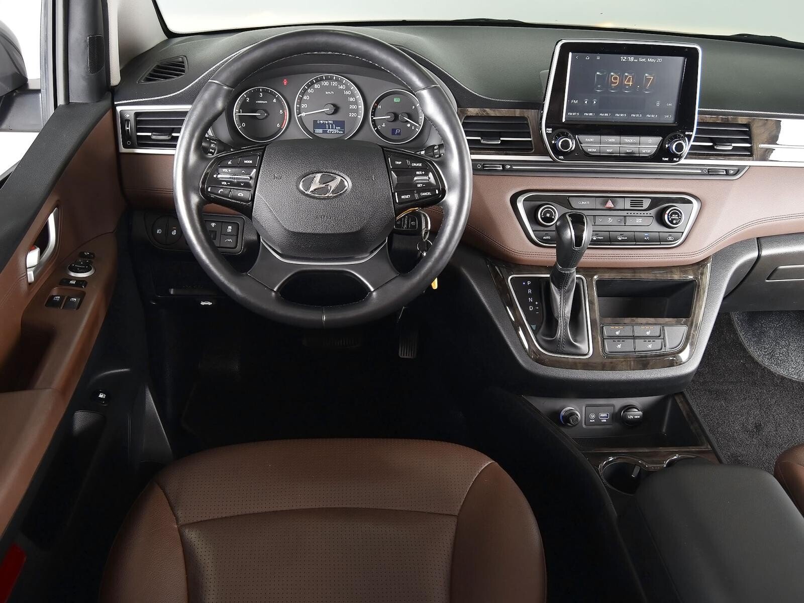 Hyundai Grand Starex 2018