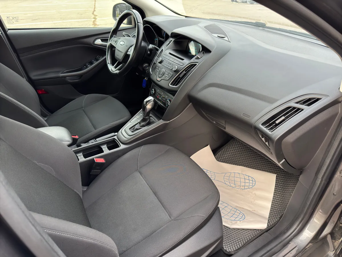 Ford Focus 2017 SYNC Edition