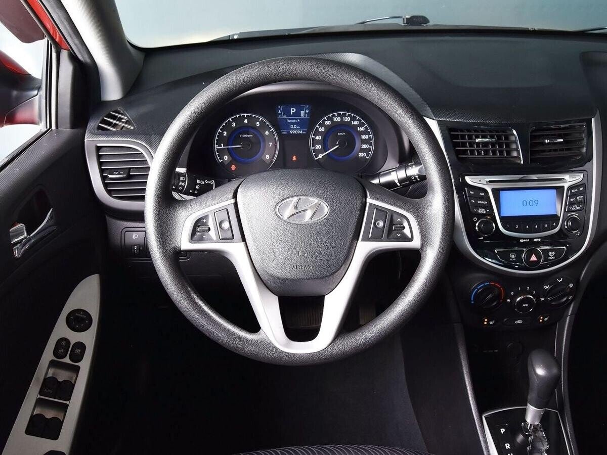 Hyundai Solaris 2012