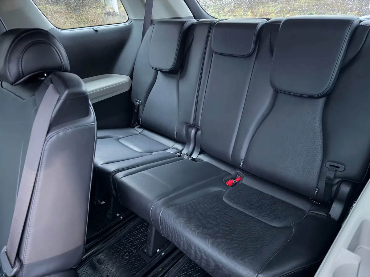 Kia Carnival 2021 Luxe