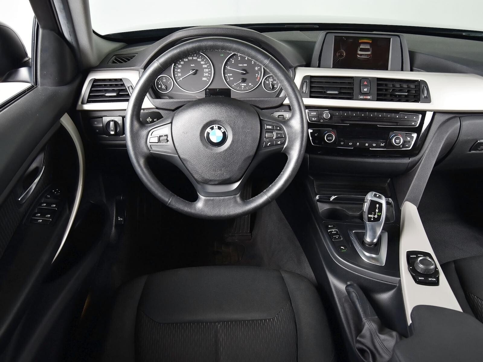 BMW 3 серии 2016