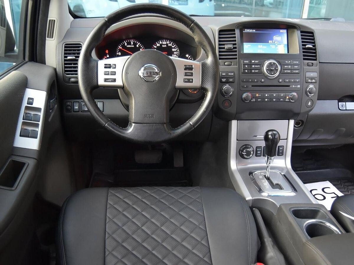 Nissan Pathfinder 2012 — фото 6