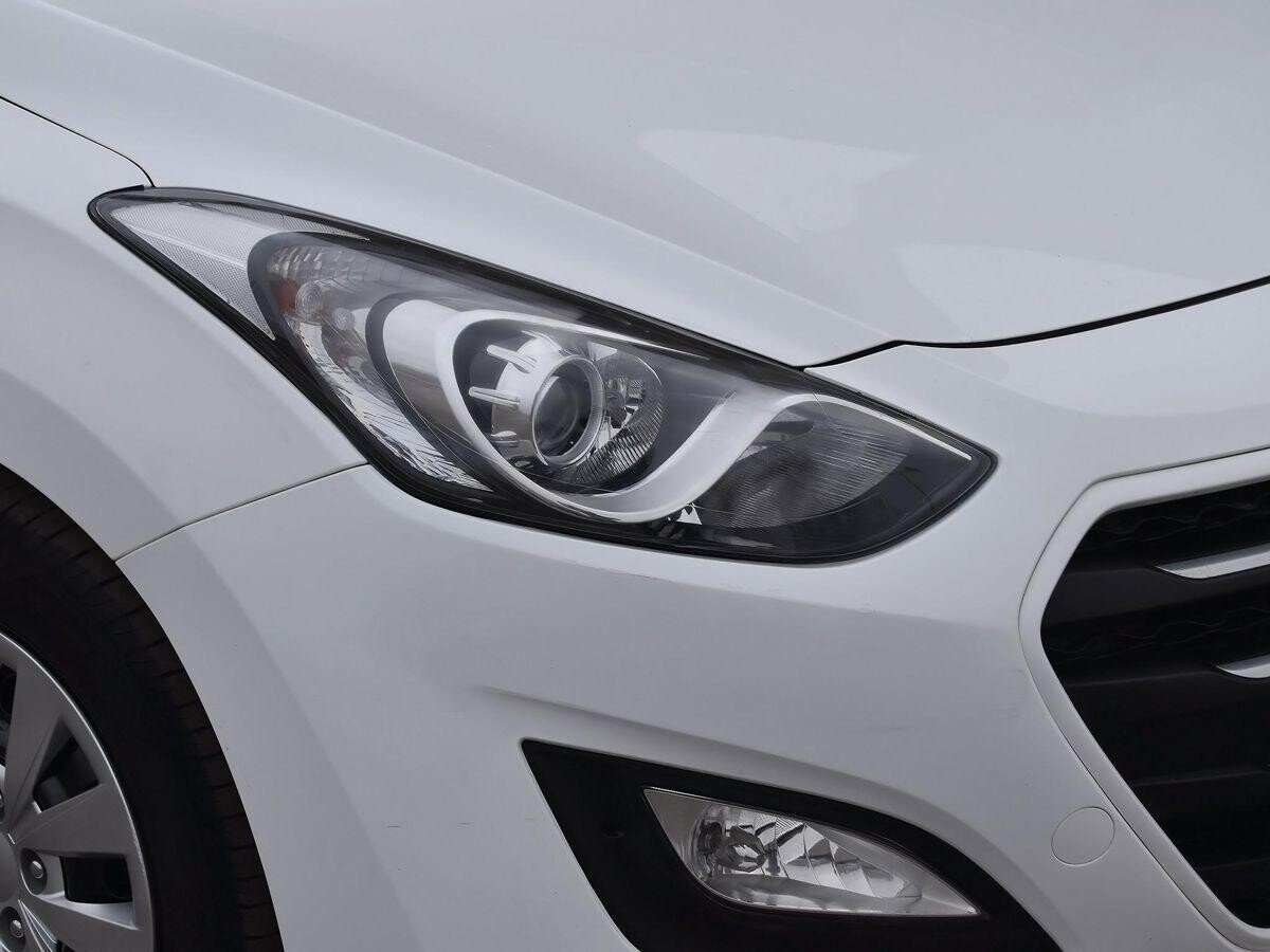 Hyundai i30 2016