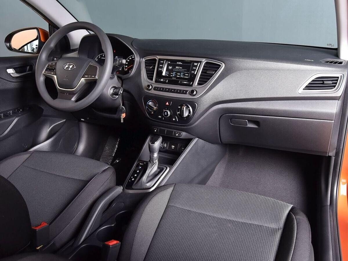 Hyundai Solaris 2021