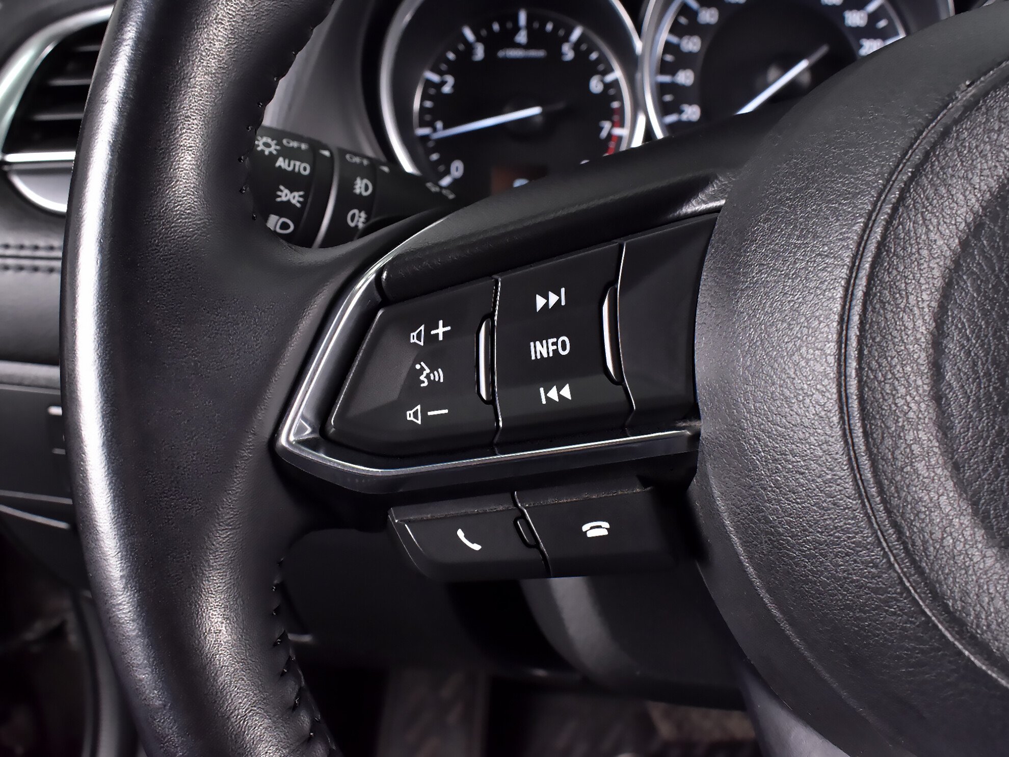 Mazda 6 2018 Supreme Plus (Пакет 1)