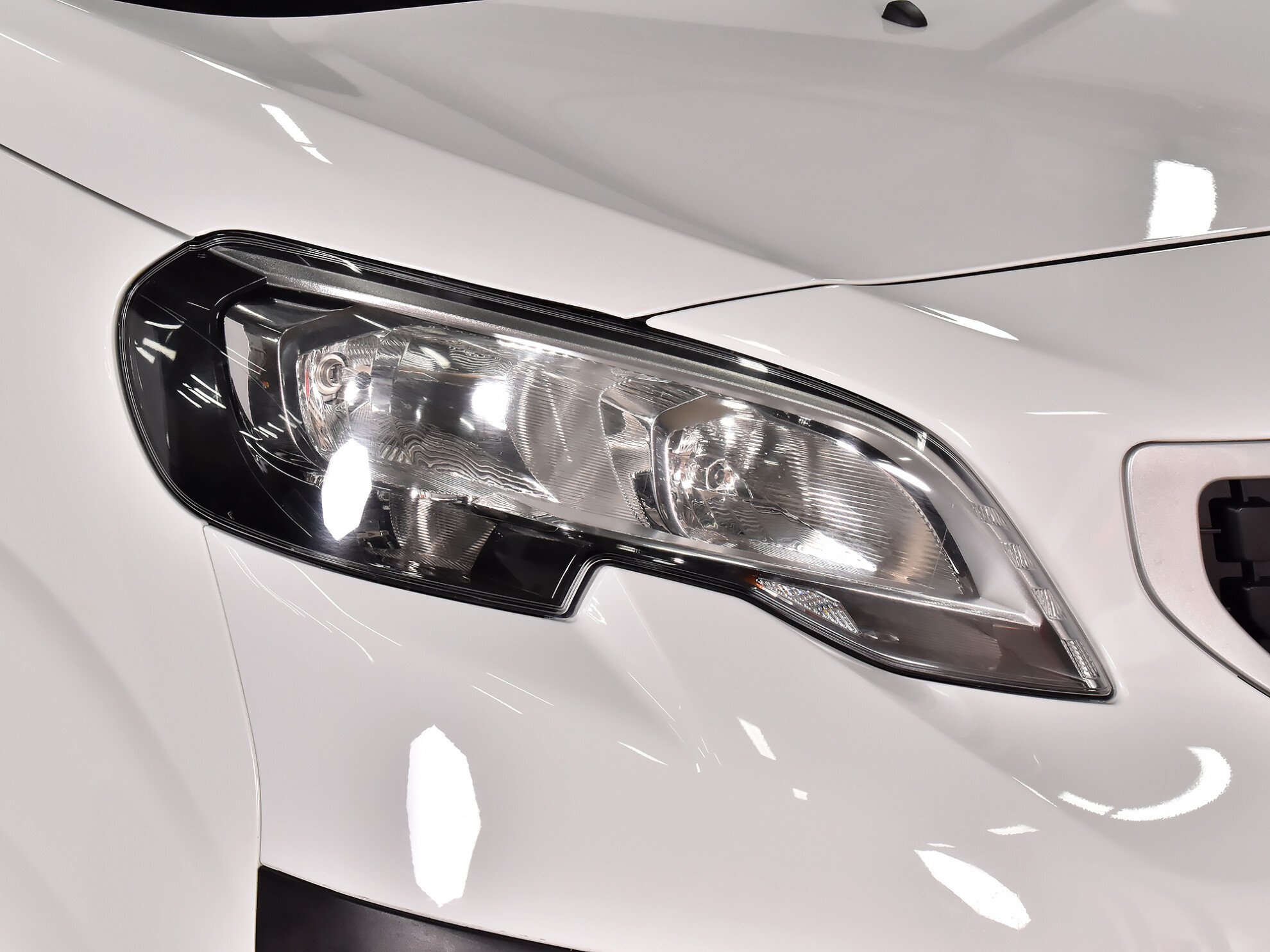 Peugeot Expert 2018 Premium (2.5т)