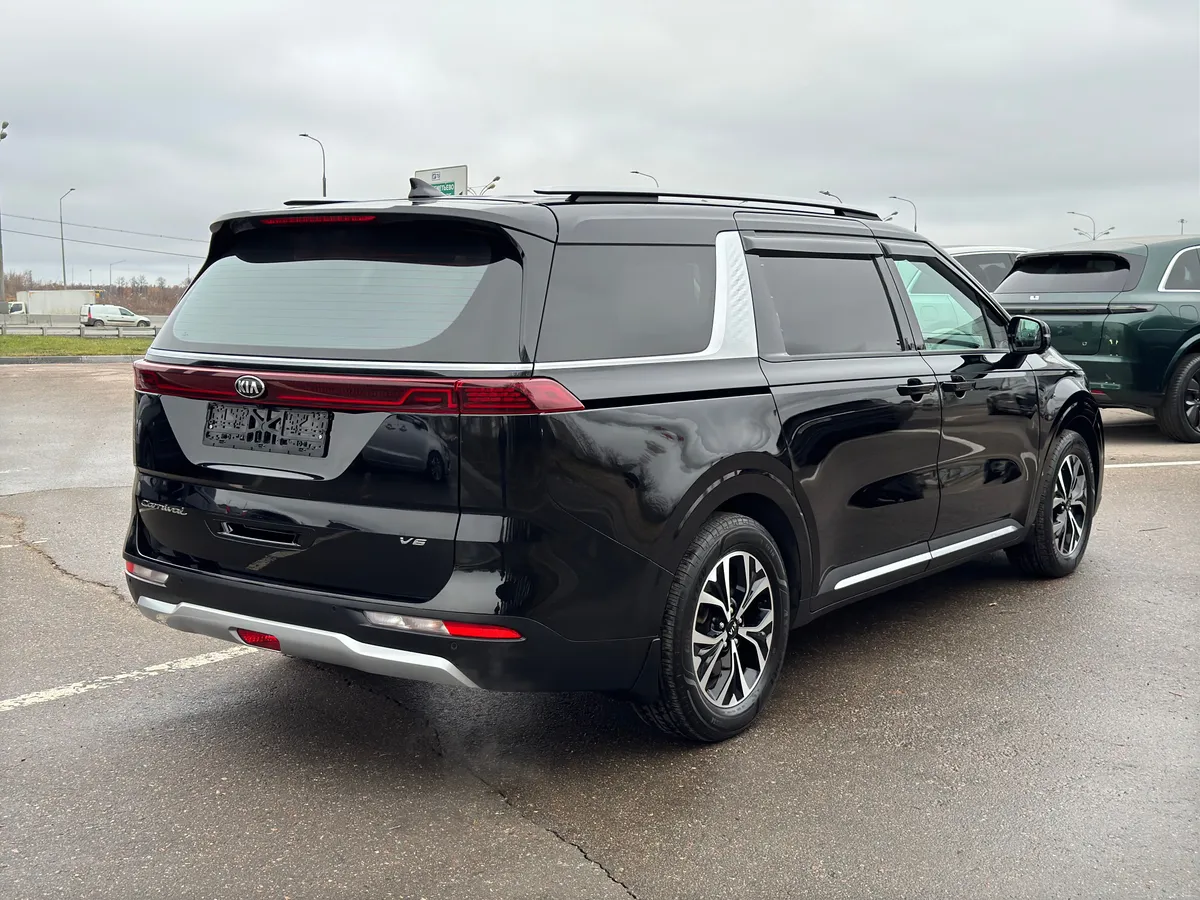 Kia Carnival 2021 Premium+