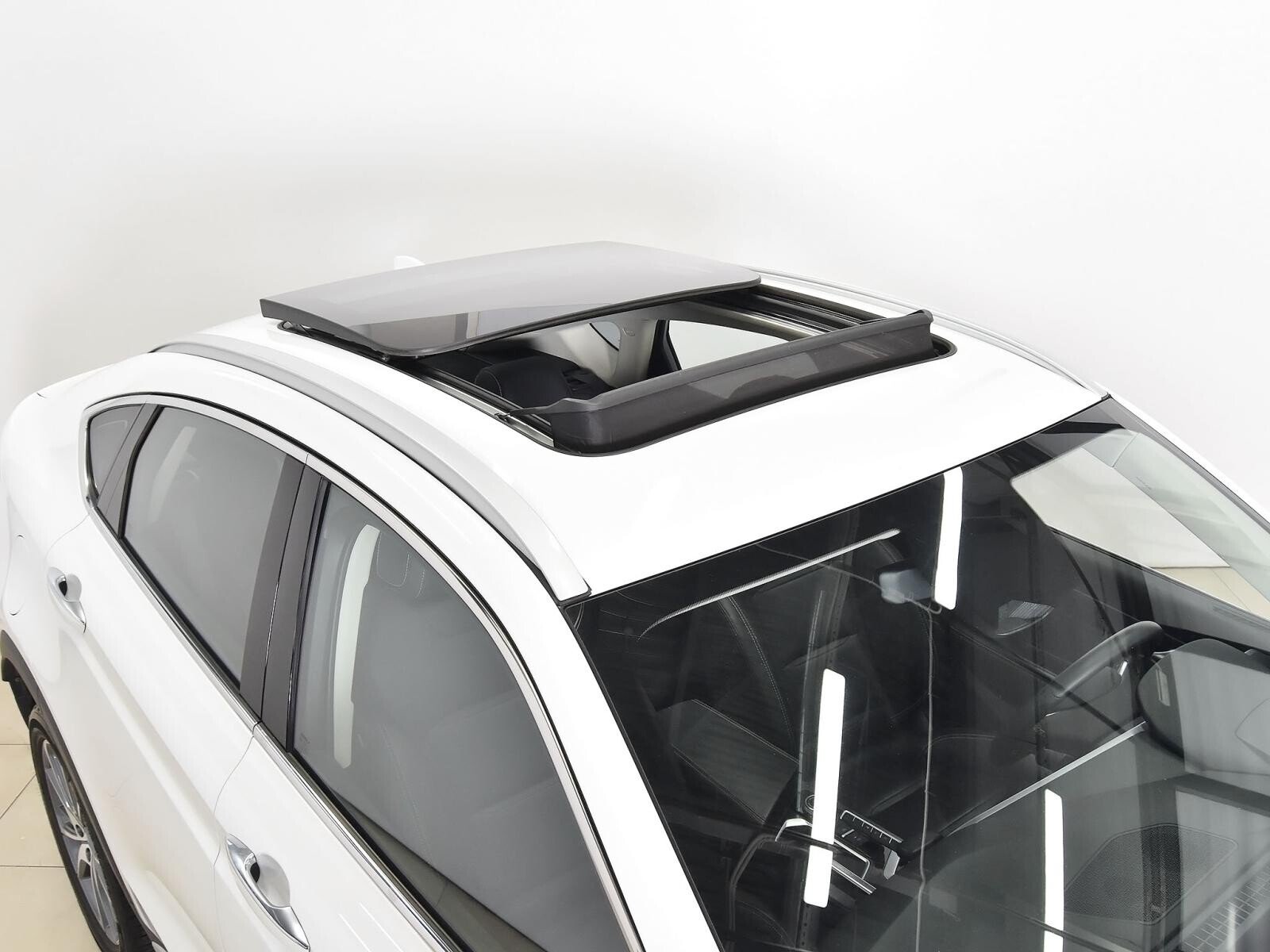 Geely Tugella 2021