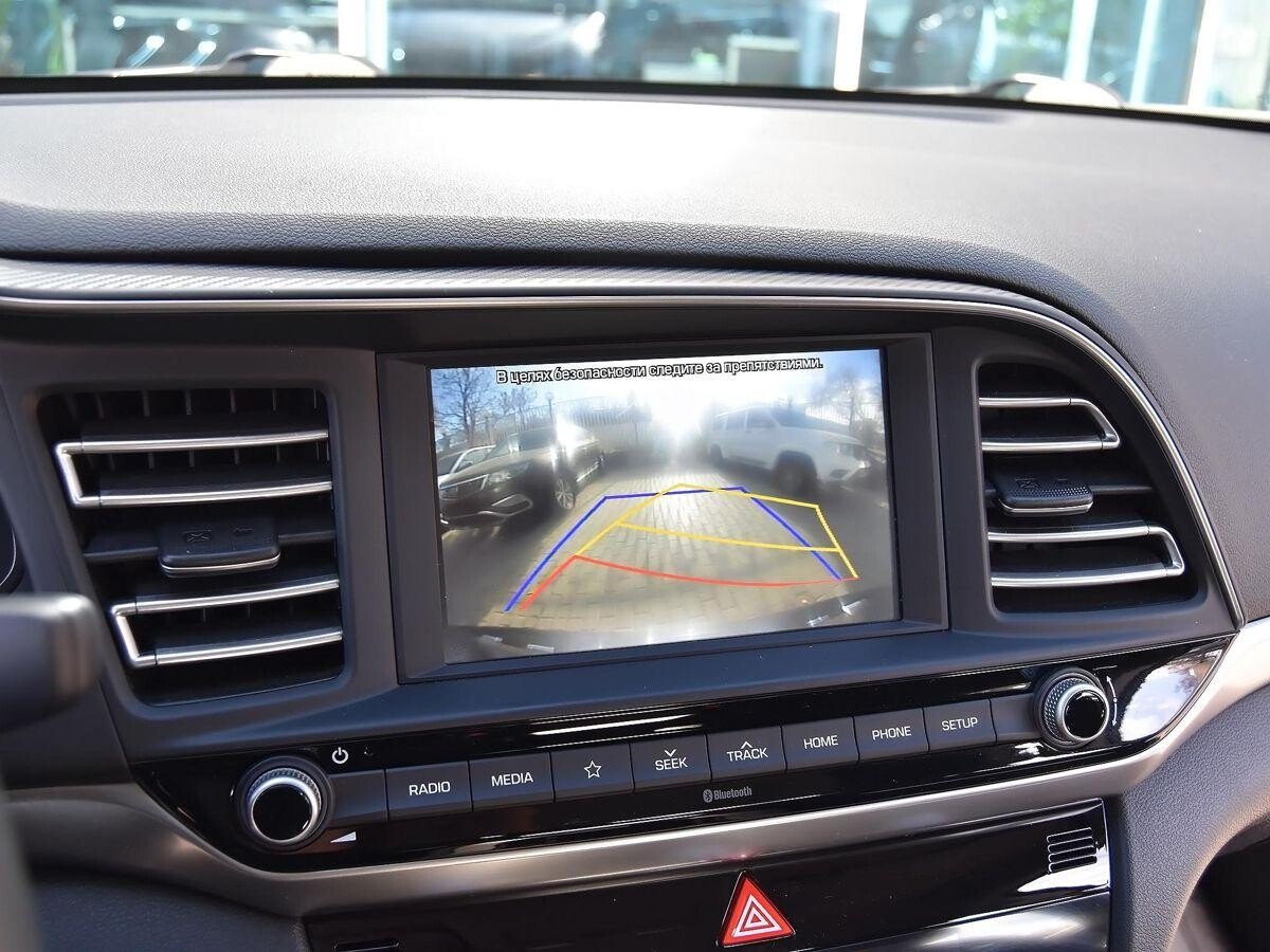 Hyundai Elantra 2019