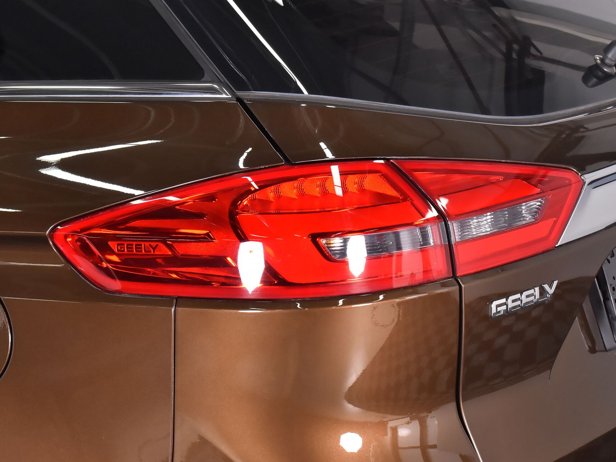 Geely Atlas 2020 Люкс + Yandex Auto