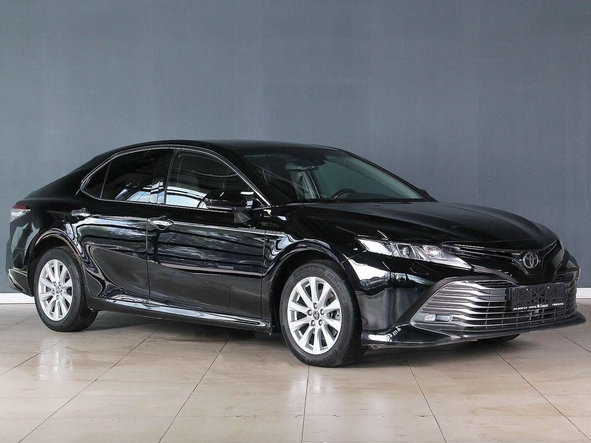 Toyota Camry 2019