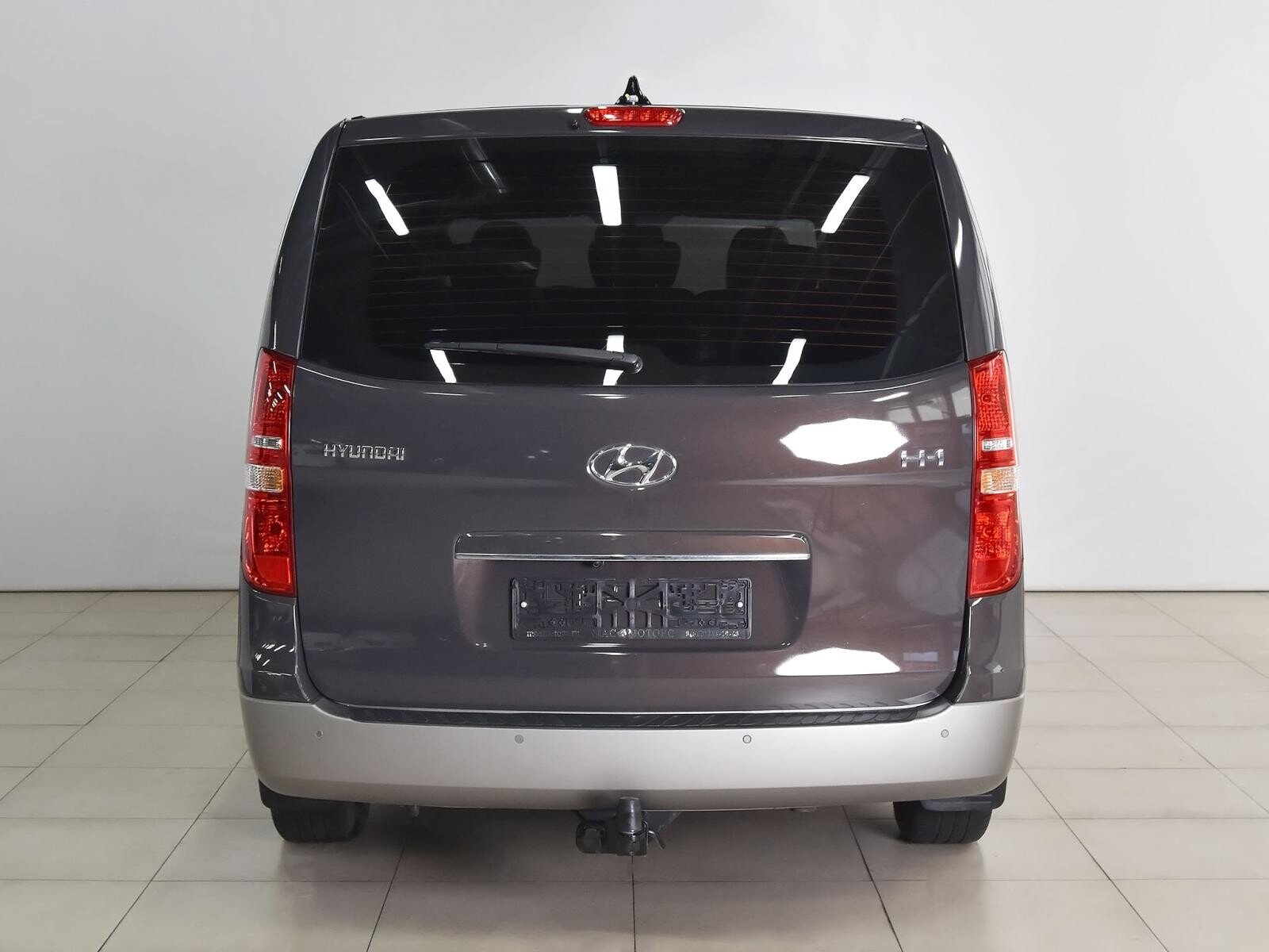 Hyundai H-1 2020