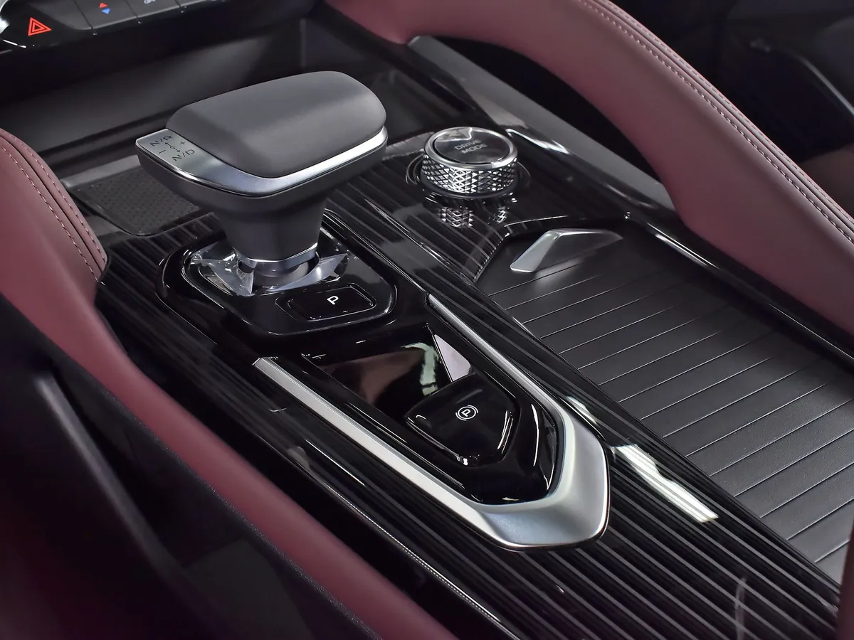Geely Monjaro 2024 Luxury