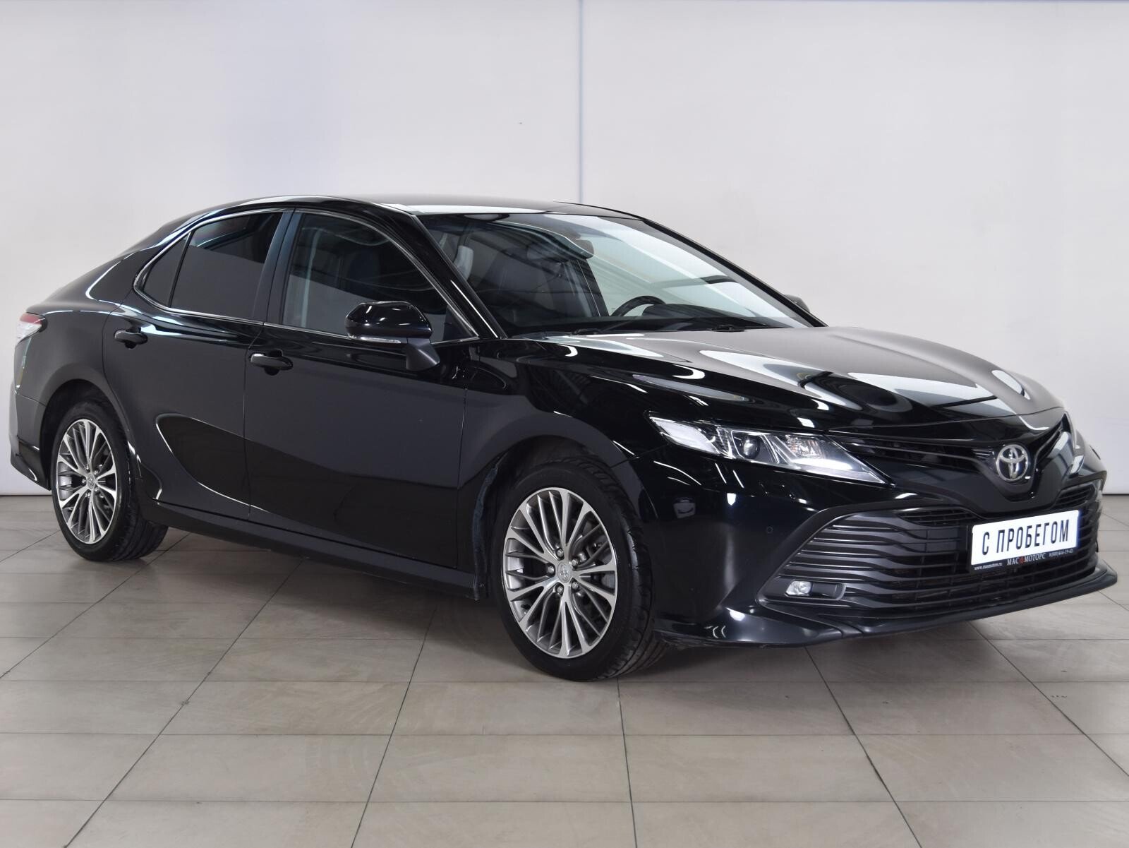 Toyota Camry 2019