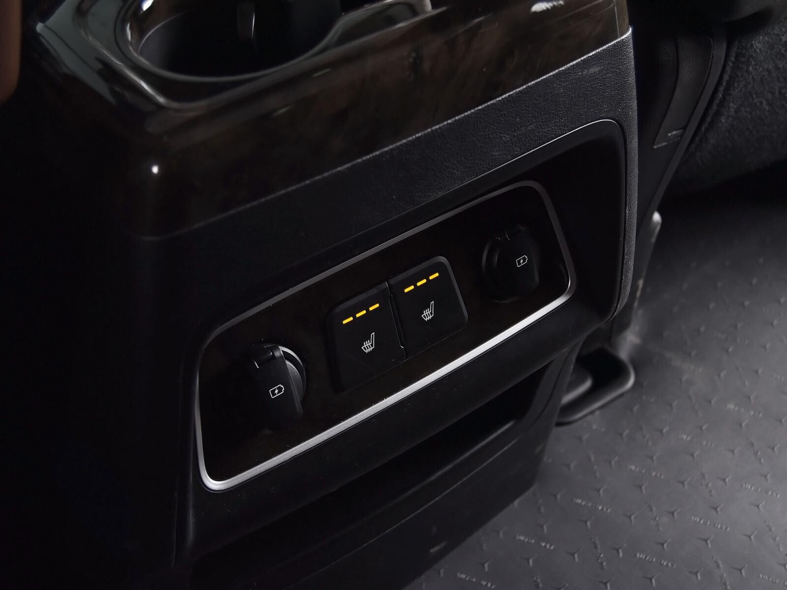 Hyundai Grand Starex 2018