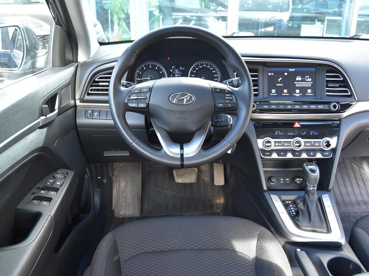 Hyundai Elantra 2019