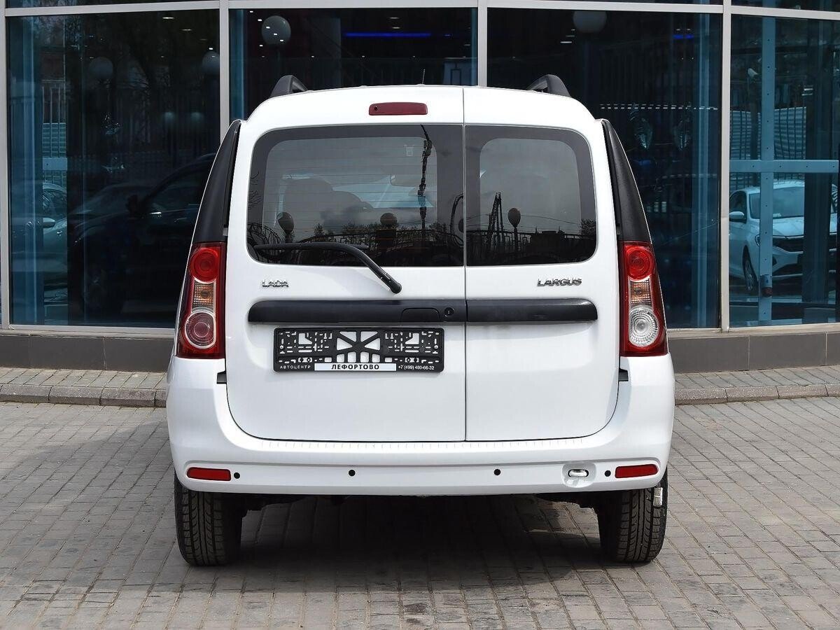 Lada Largus 2018