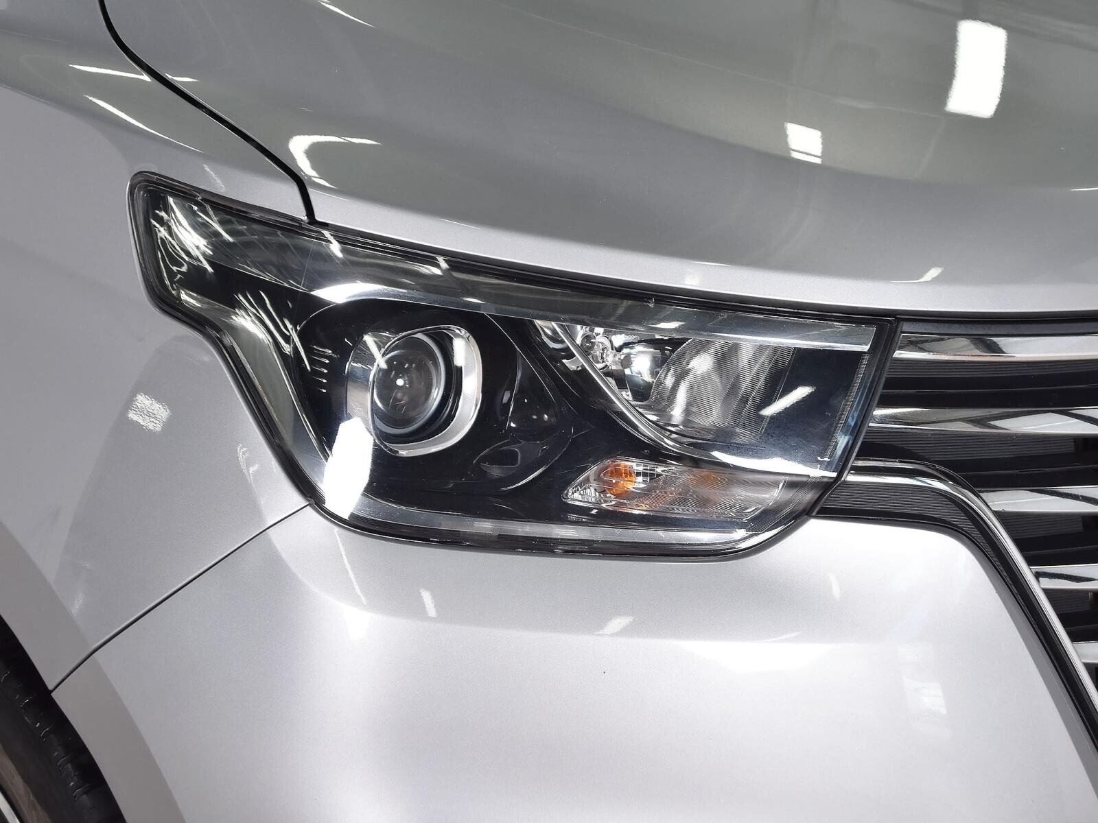 Hyundai Grand Starex 2019