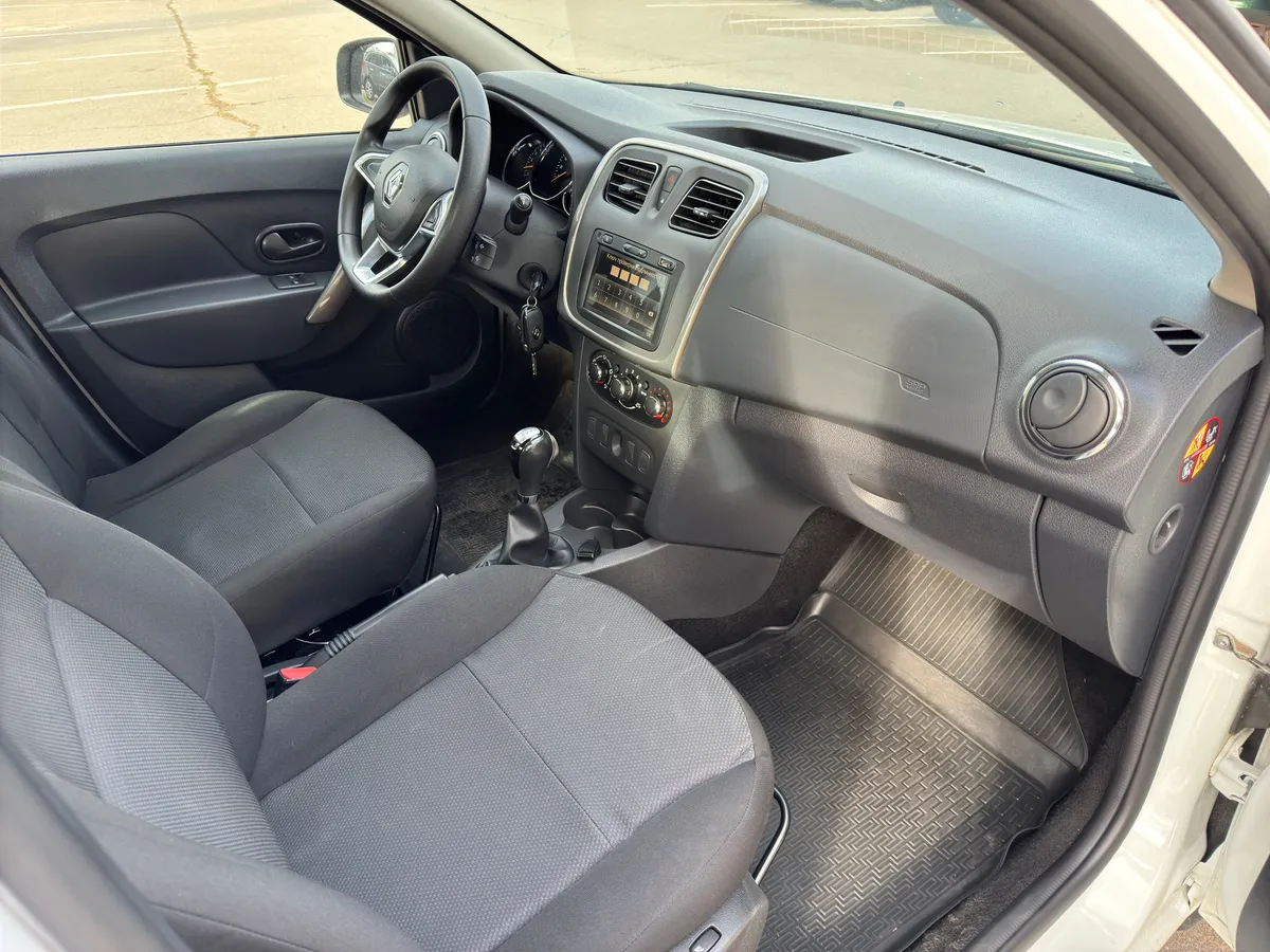 Renault Logan 2019 Drive