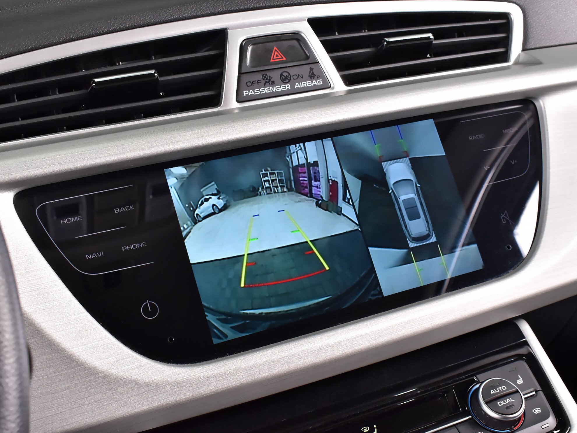 Geely Atlas 2020 Luxury LED + Yandex Auto