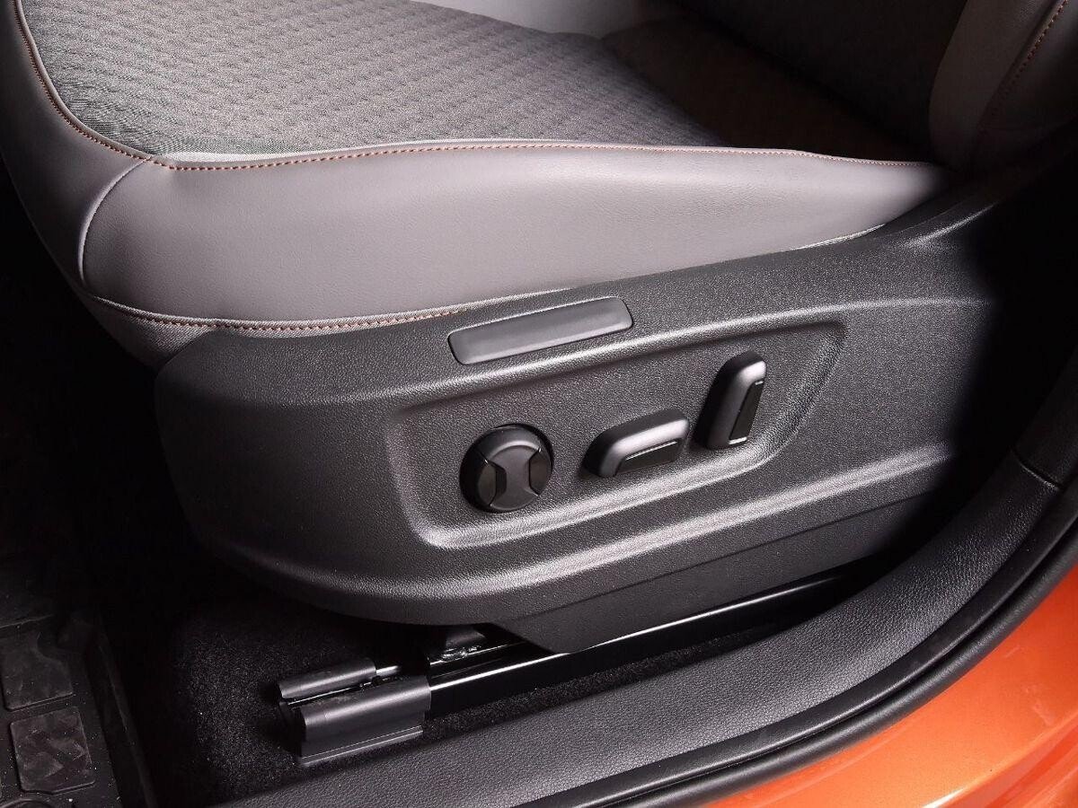 Volkswagen Taos 2021