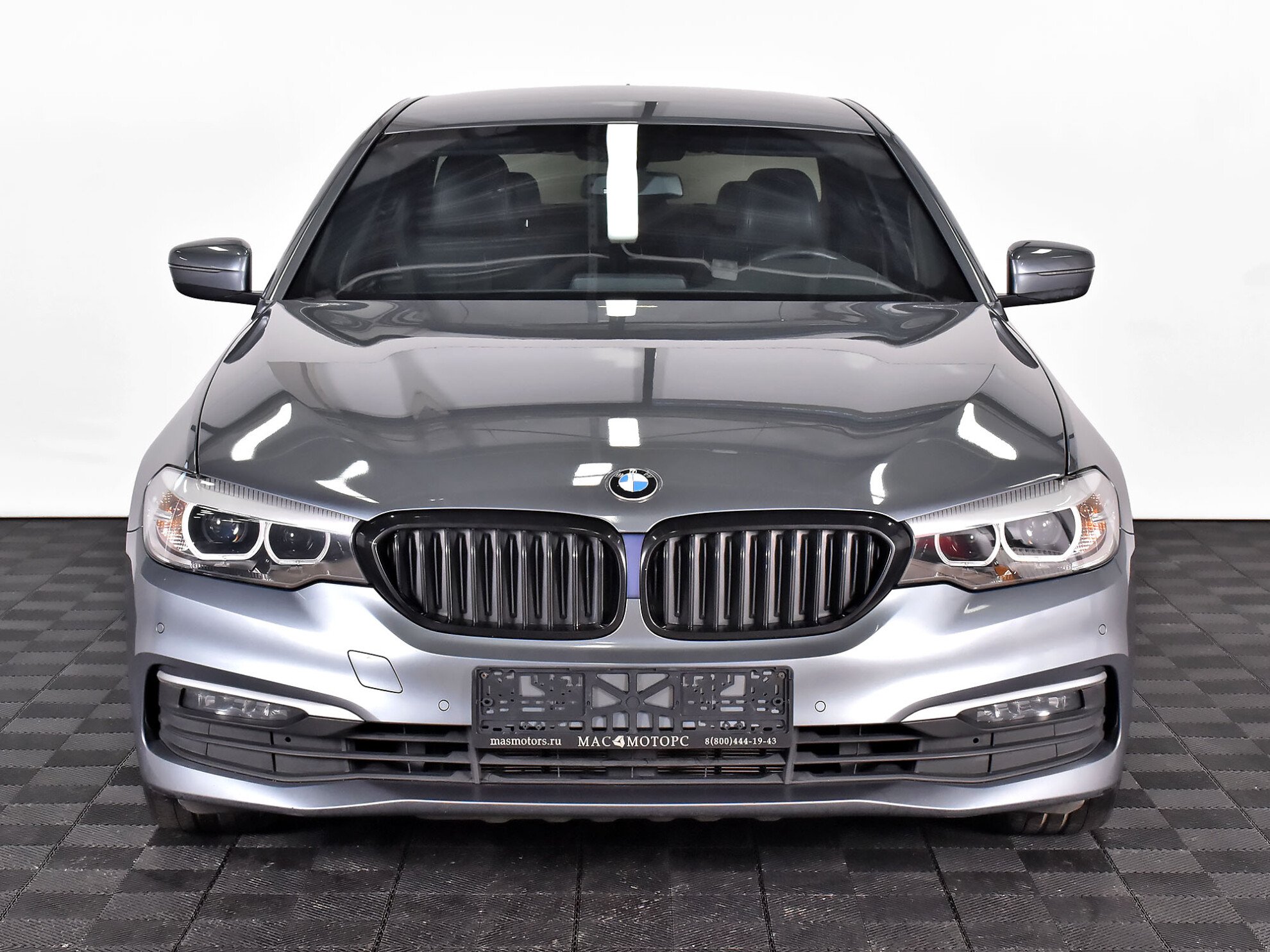 BMW 5 серии 2019 520i