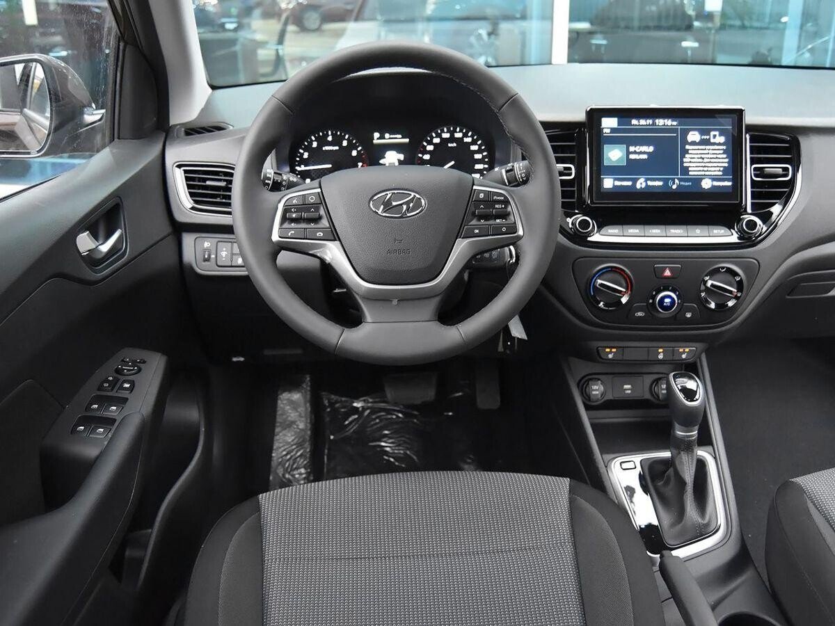 Hyundai Solaris 2021