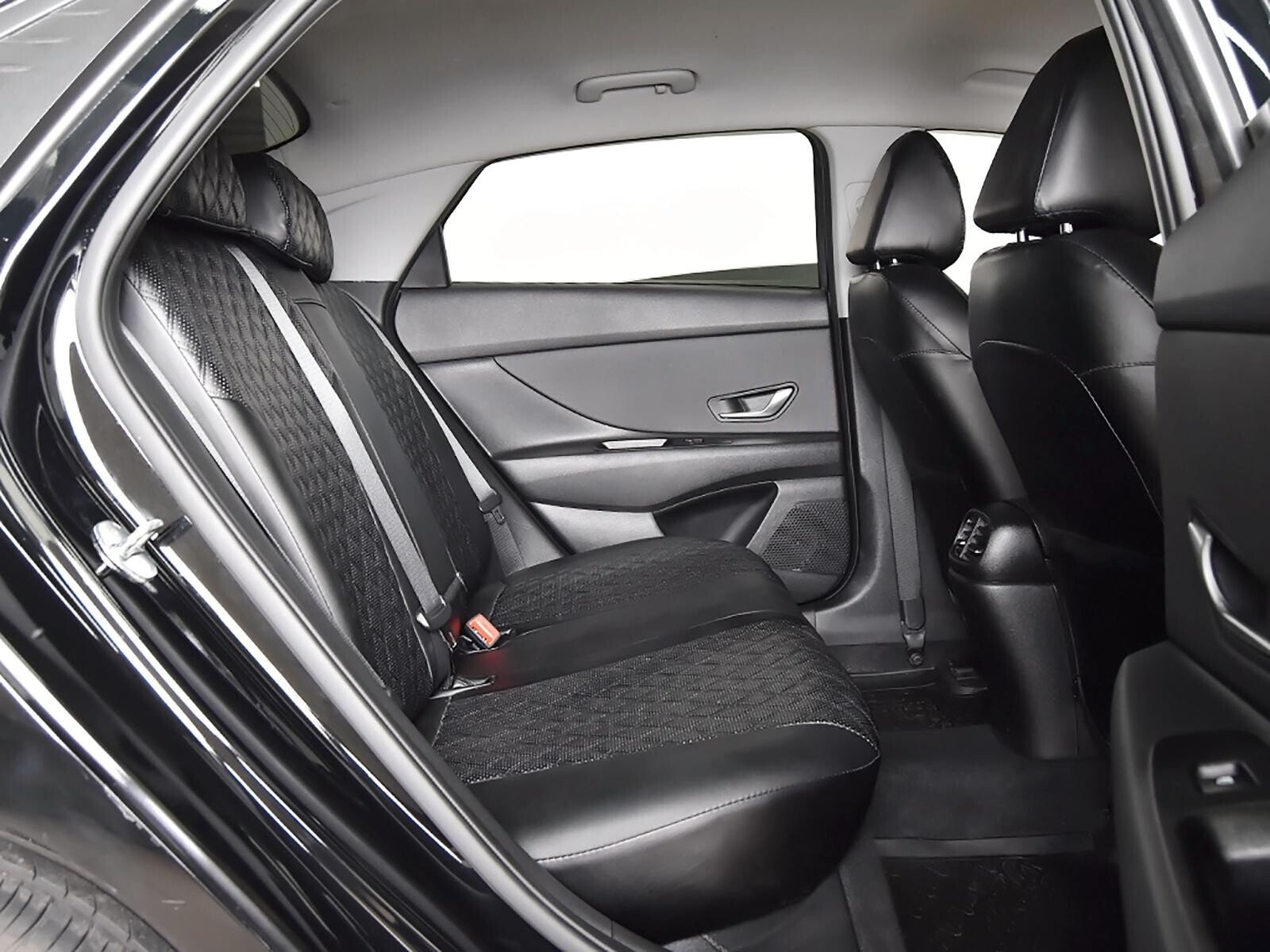 Hyundai Elantra 2021