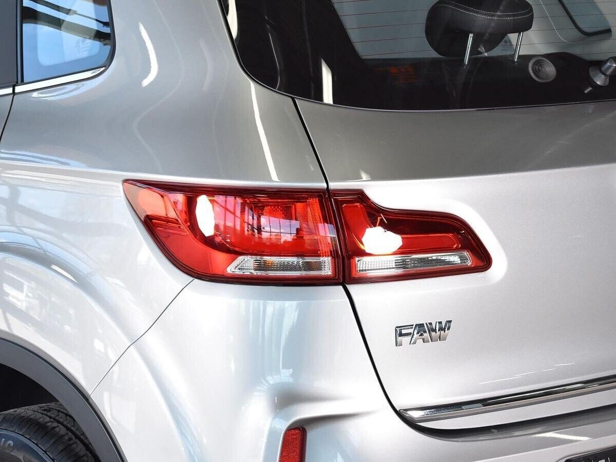 Bestune Besturn X40 2021