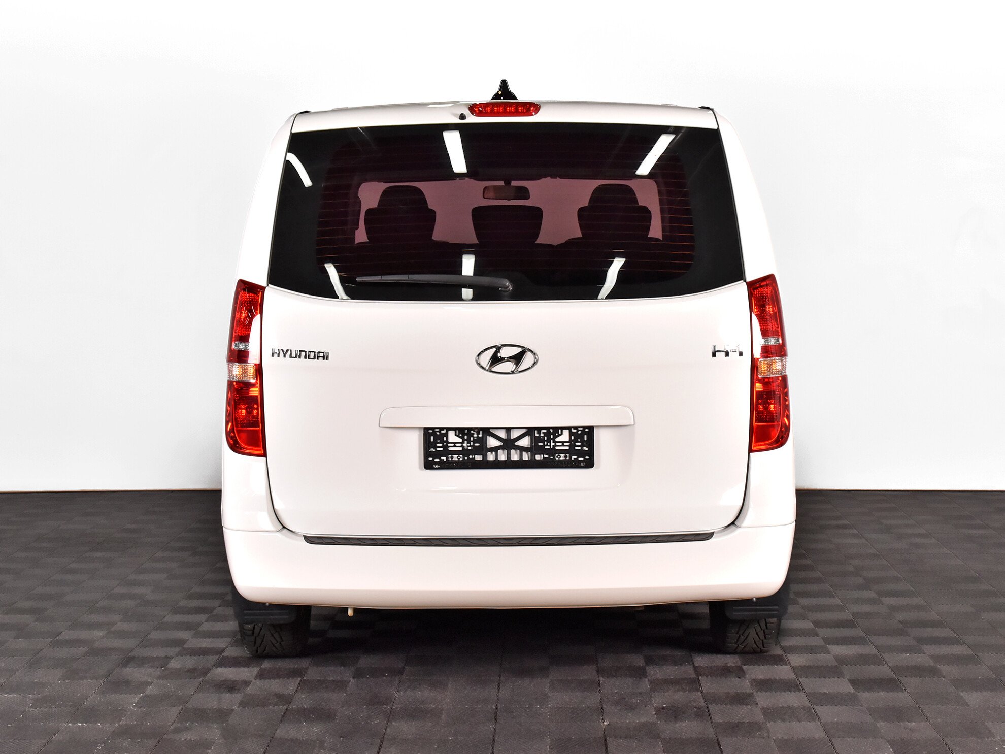Hyundai H-1 2020 Active