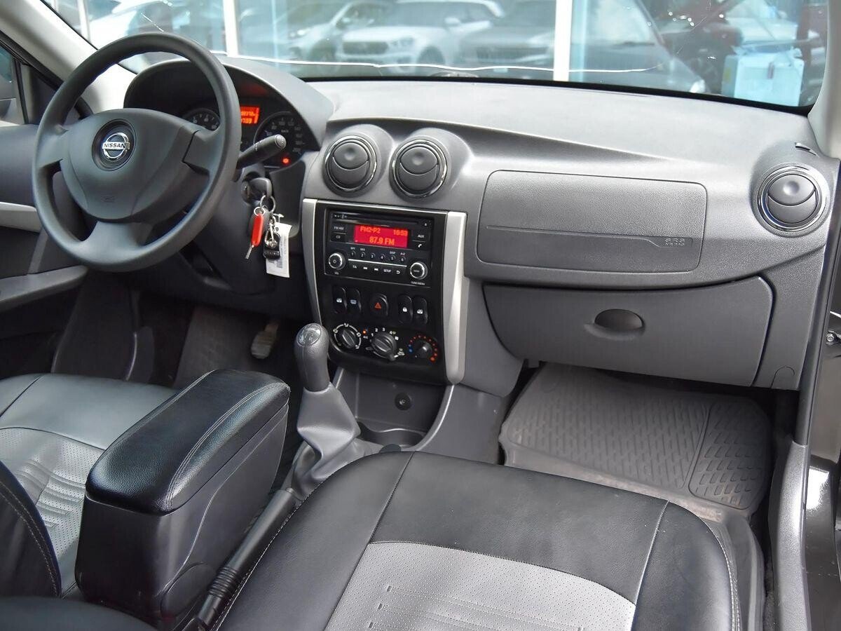 Nissan Almera 2016