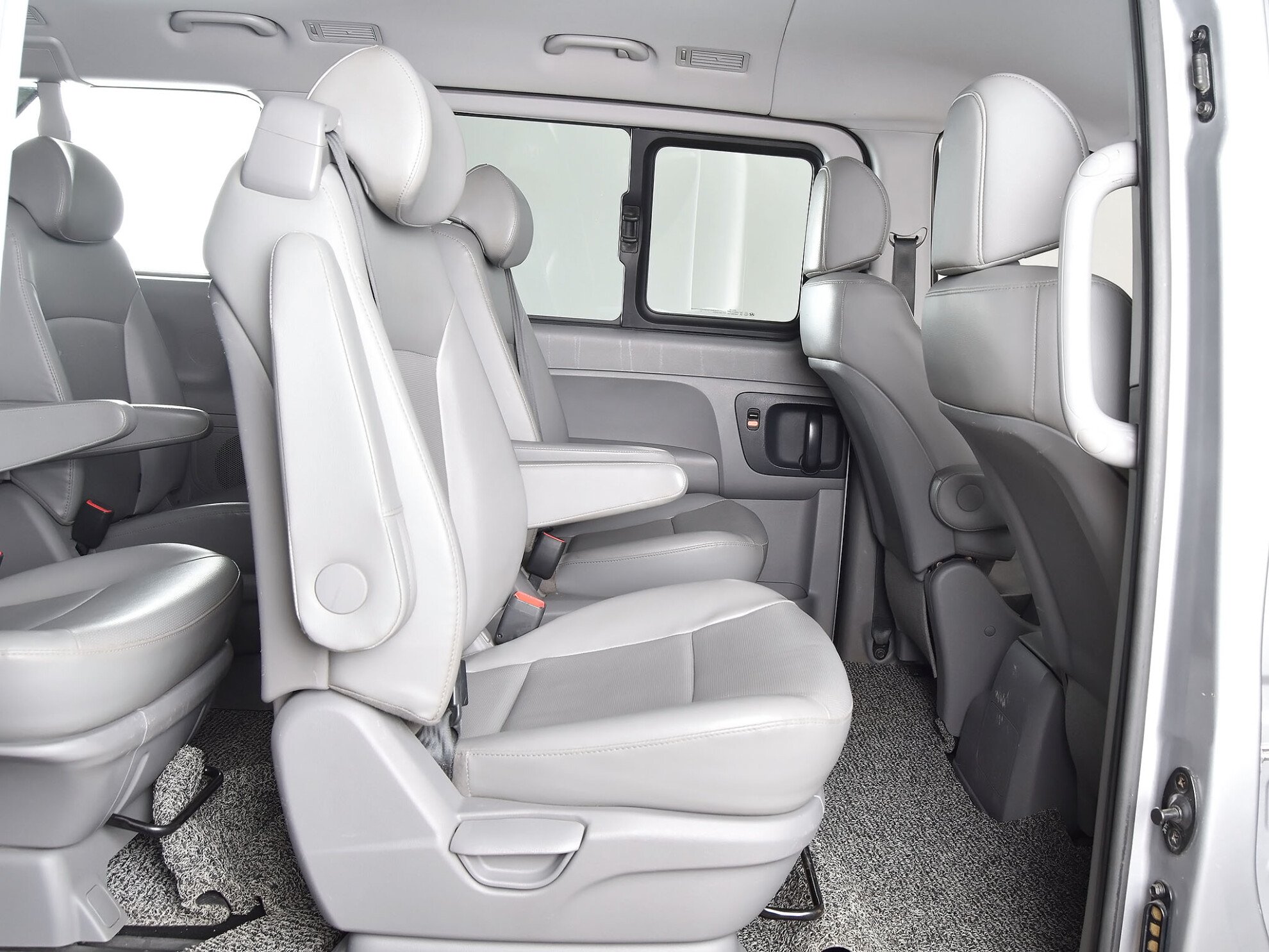 Hyundai H-1 2019
