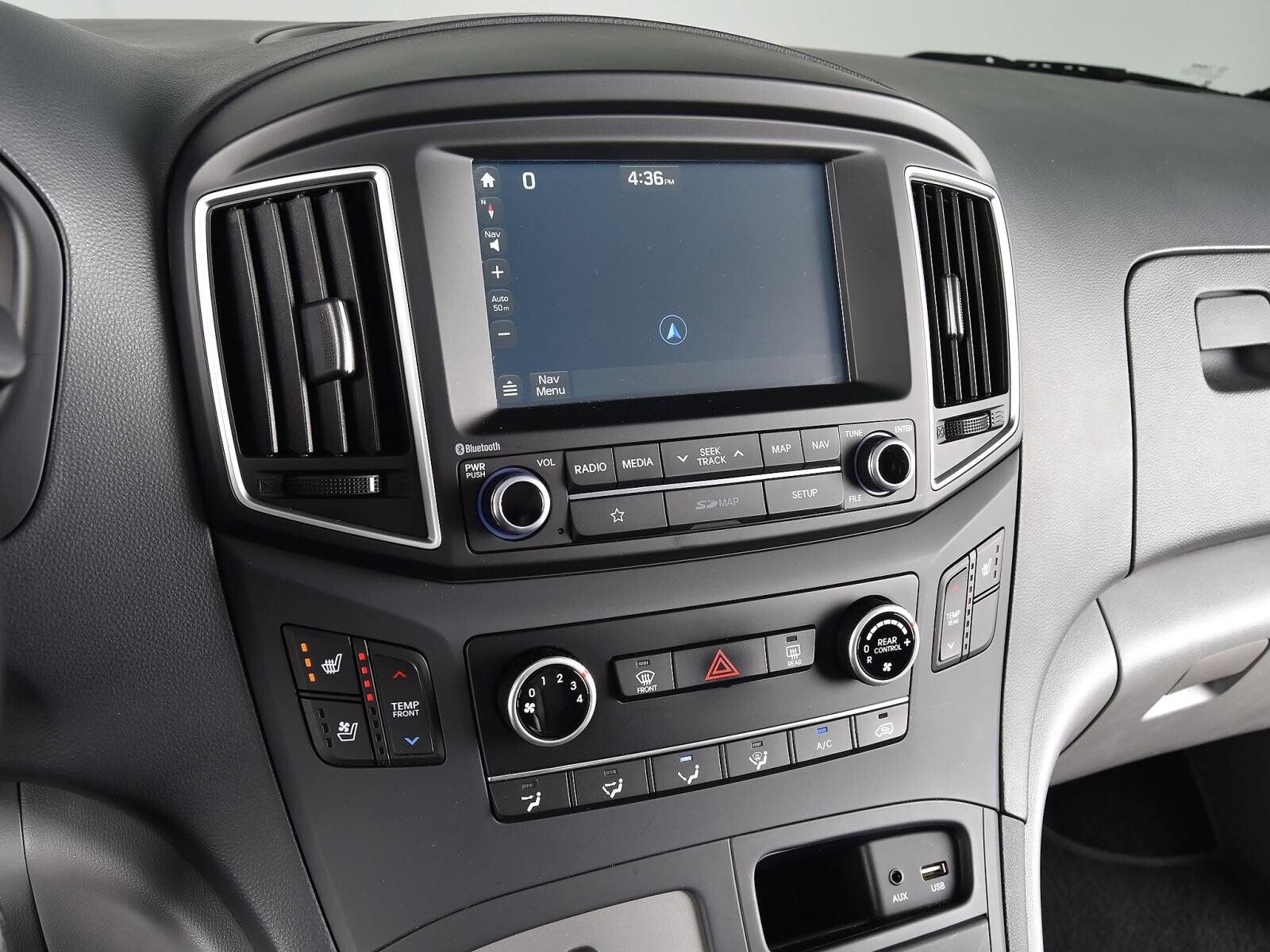 Hyundai Grand Starex 2018