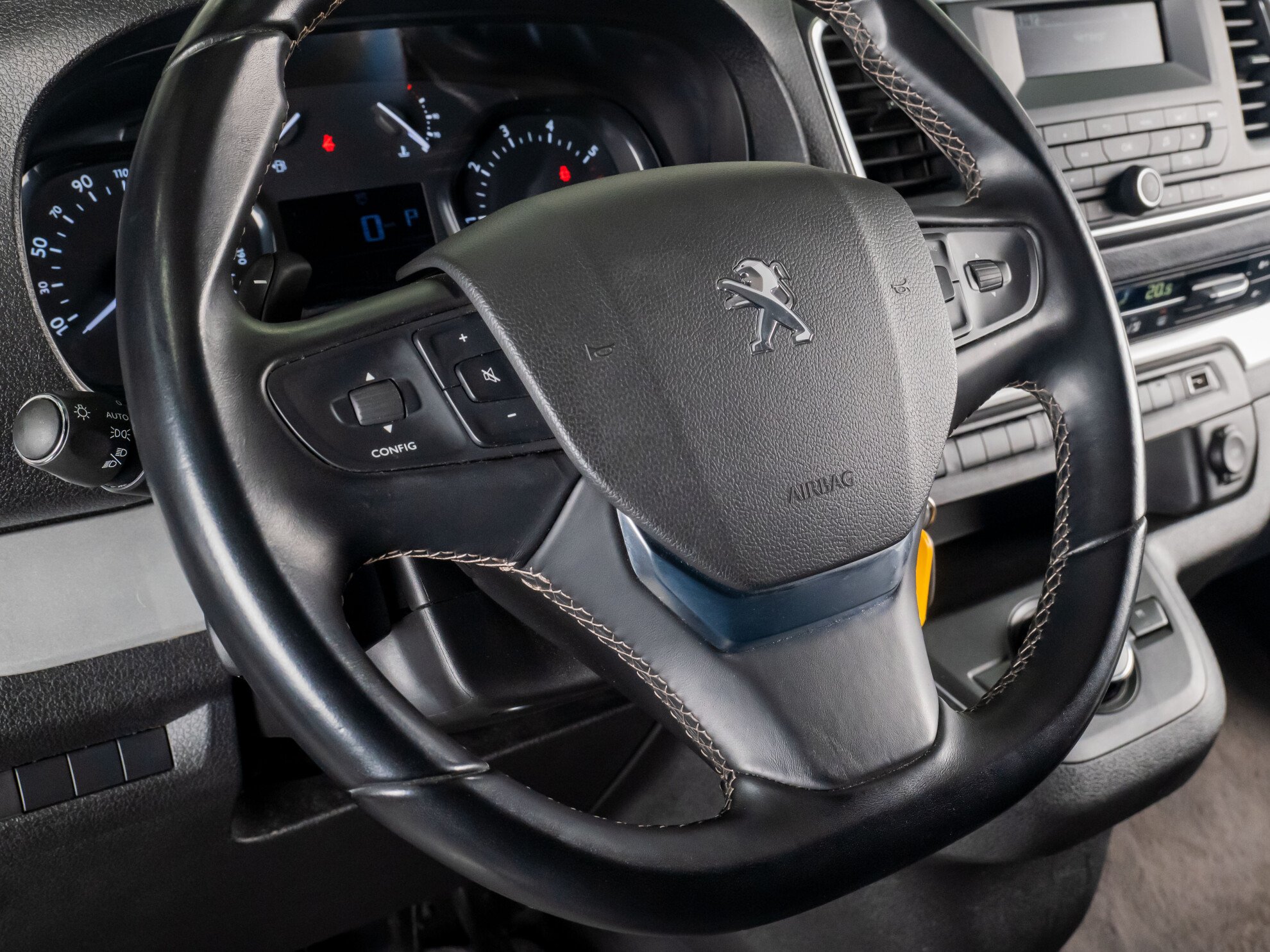 Peugeot Traveller 2021 Comfort