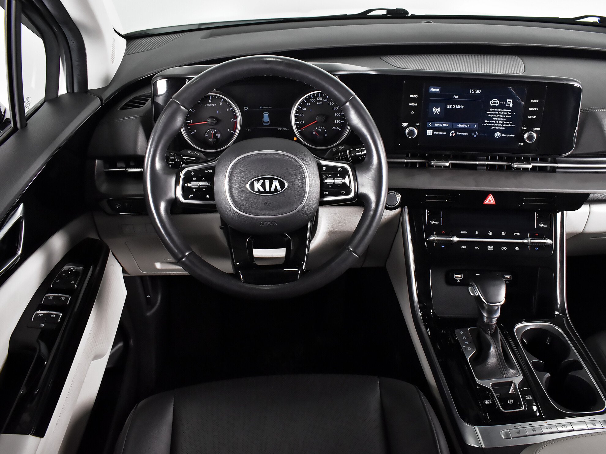 Kia Carnival 2021 Comfort — фото 6