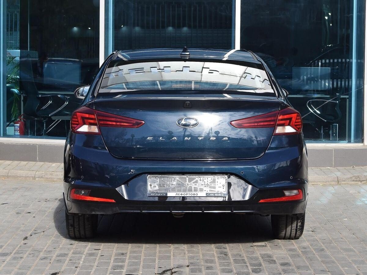 Hyundai Elantra 2019