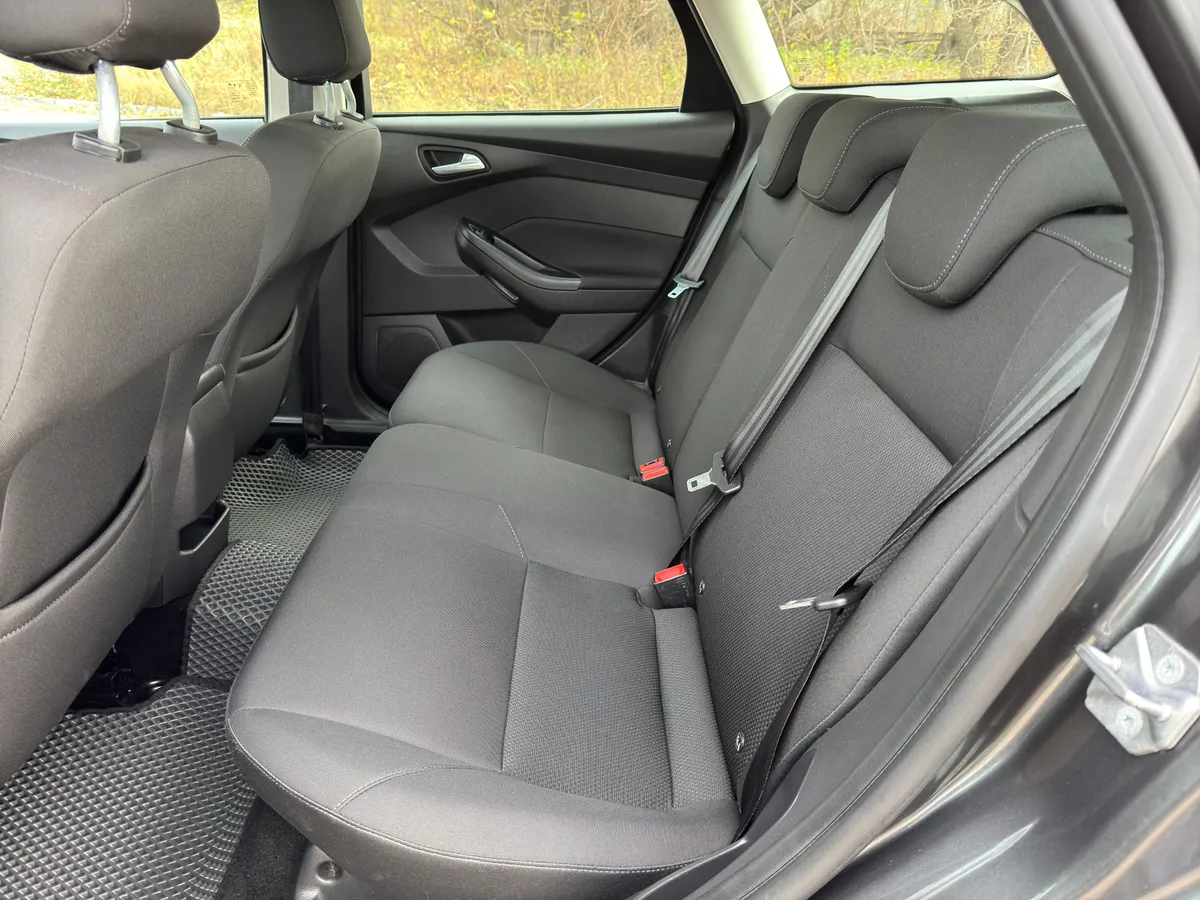 Ford Focus 2017 SYNC Edition