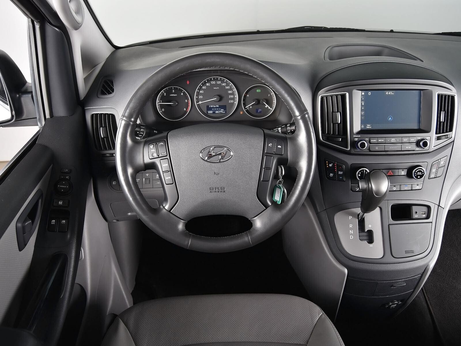 Hyundai Grand Starex 2018