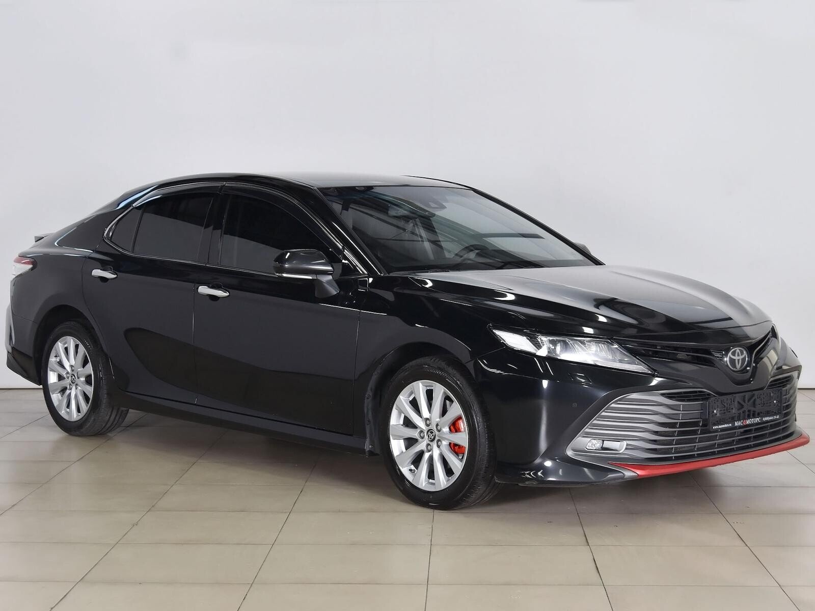 Toyota Camry 2019
