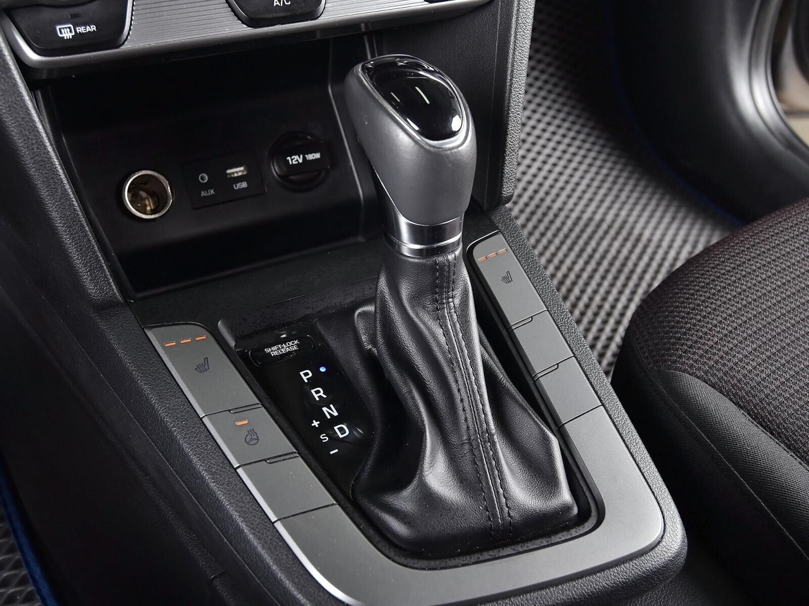 Hyundai Elantra 2019