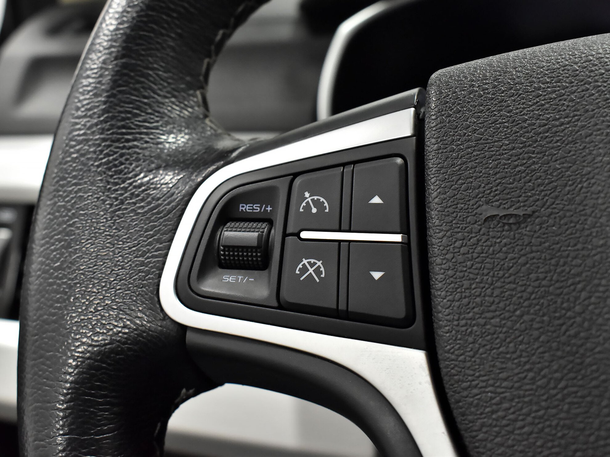 Geely Atlas 2019 Luxury LED + Yandex Auto