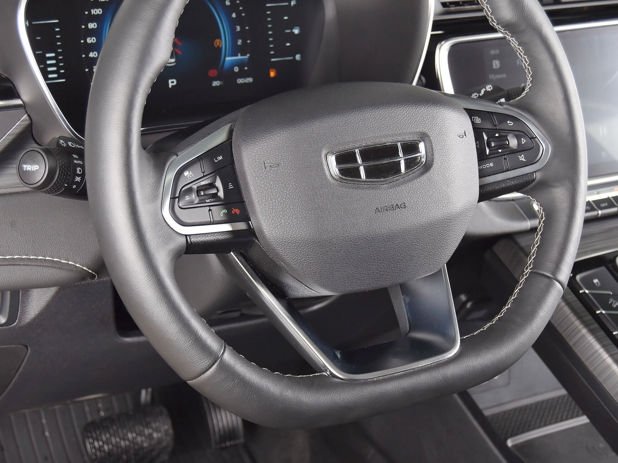 Geely Atlas Pro 2022 Flagship
