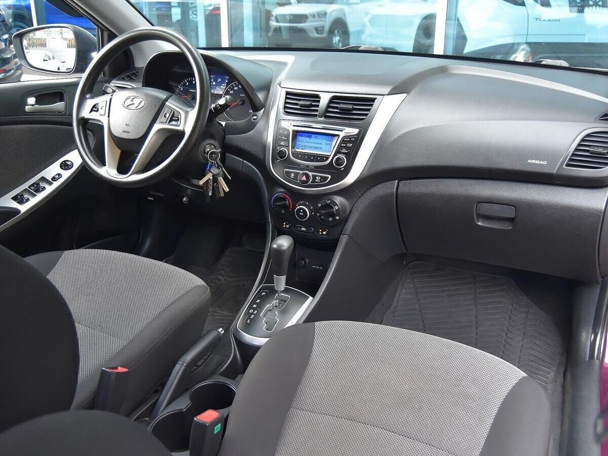 Hyundai Solaris 2013