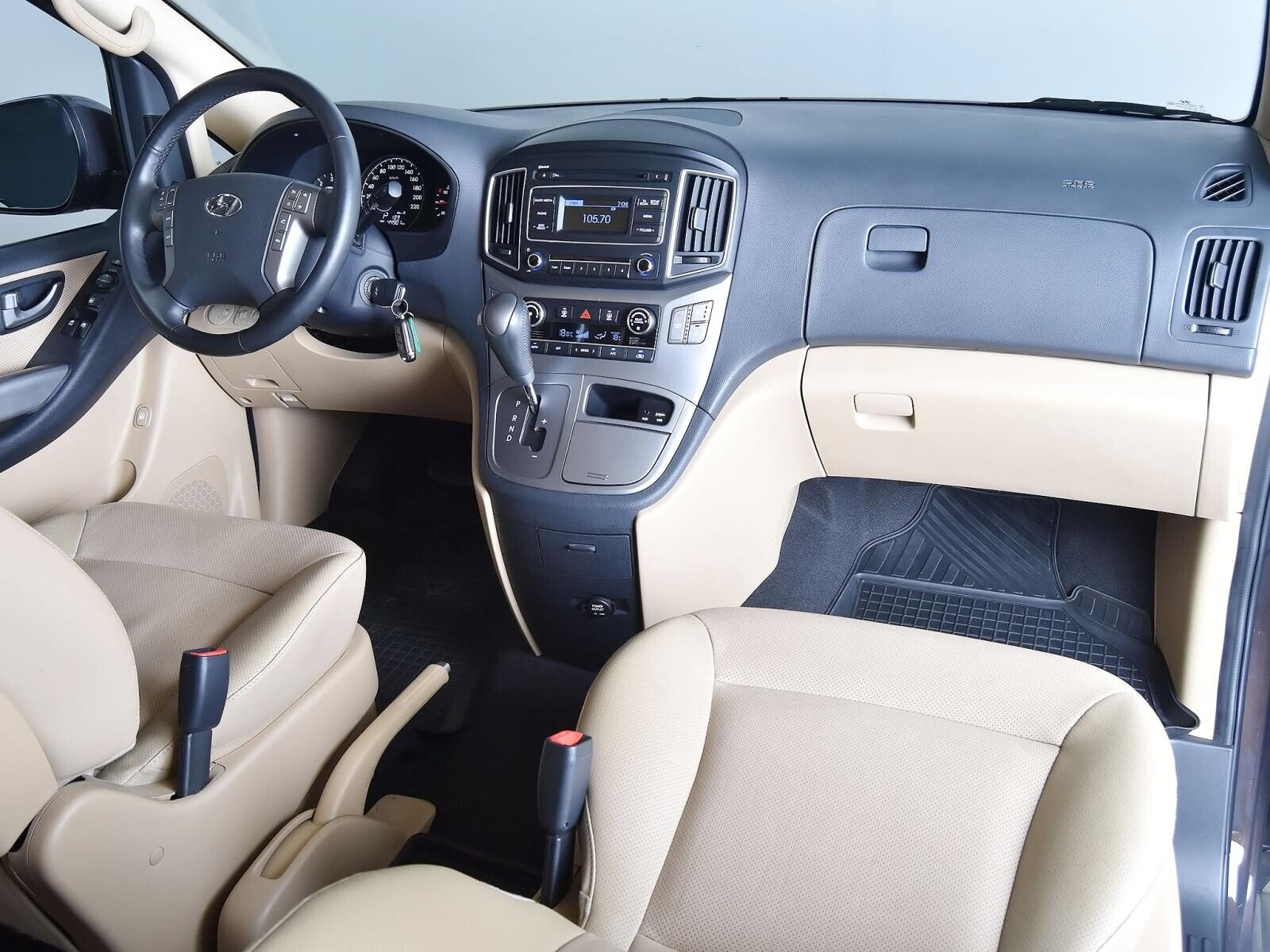 Hyundai H-1 2020
