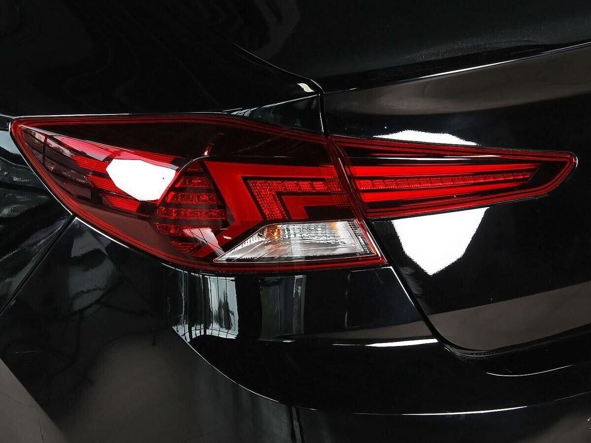 Hyundai Elantra 2019